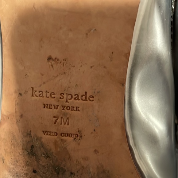 Kate spade silver flats size 7.5 - Picture 6 of 6